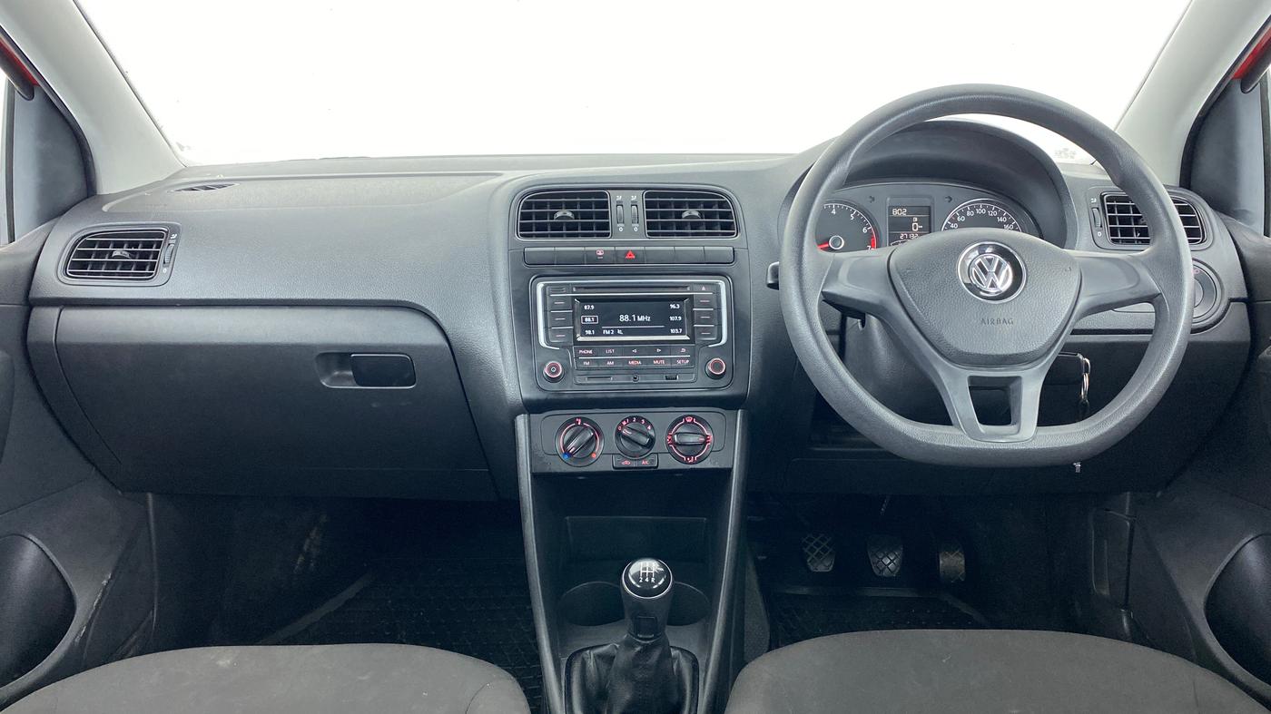 2018 Volkswagen Polo COMFORTLINE 1.0 PETROL, Petrol, Manual, 27,132 km, Dashboard