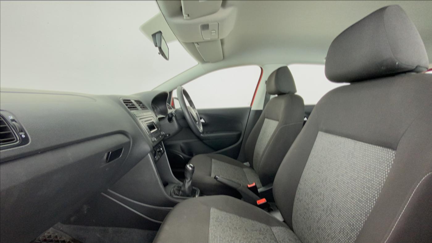 2018 Volkswagen Polo COMFORTLINE 1.0 PETROL, Petrol, Manual, 27,132 km, Right Side Front Door Cabin