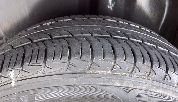 2018 Volkswagen Polo COMFORTLINE 1.0 PETROL, Petrol, Manual, 27,132 km, Left Rear Tyre Tread