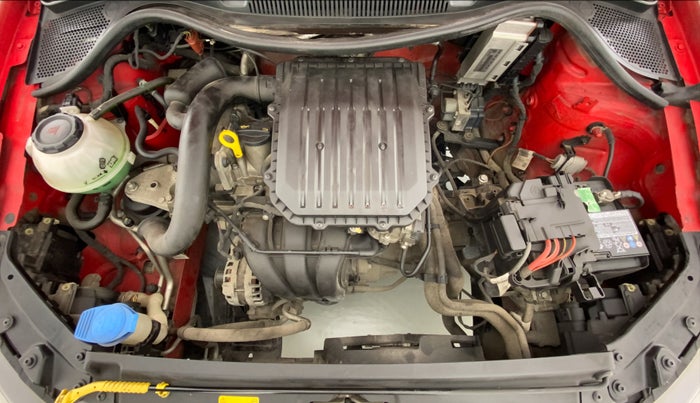 2018 Volkswagen Polo COMFORTLINE 1.0 PETROL, Petrol, Manual, 27,132 km, Open Bonet