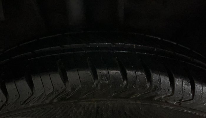 2021 Tata Tiago XE PETROL, CNG, Manual, 64,510 km, Right Rear Tyre Tread