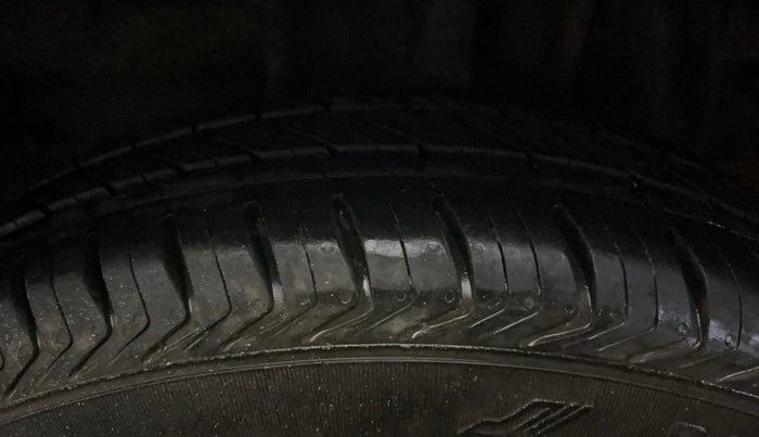 2021 Tata Tiago XE PETROL, CNG, Manual, 64,510 km, Left Rear Tyre Tread