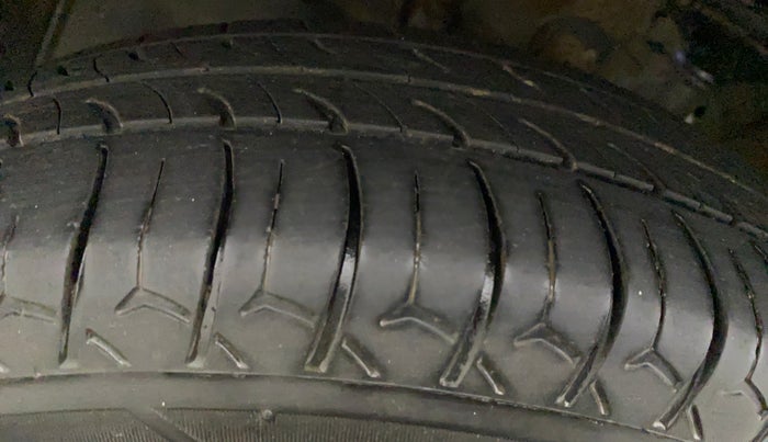 2021 Maruti New Wagon-R LXI CNG 1.0, CNG, Manual, 88,861 km, Right Rear Tyre Tread