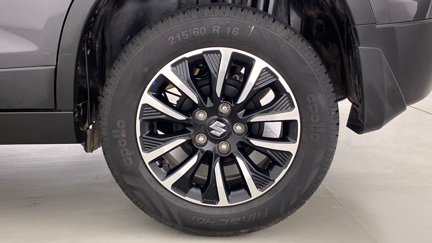 2022 Maruti BREZZA ZXI + SMART HYBRID, Petrol, Manual, 9,771 km, Left Rear Wheel