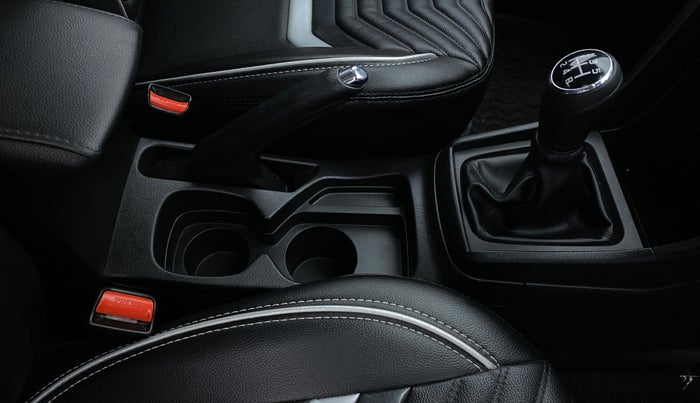 2022 Maruti BREZZA ZXI + SMART HYBRID, Petrol, Manual, 9,771 km, Gear Lever