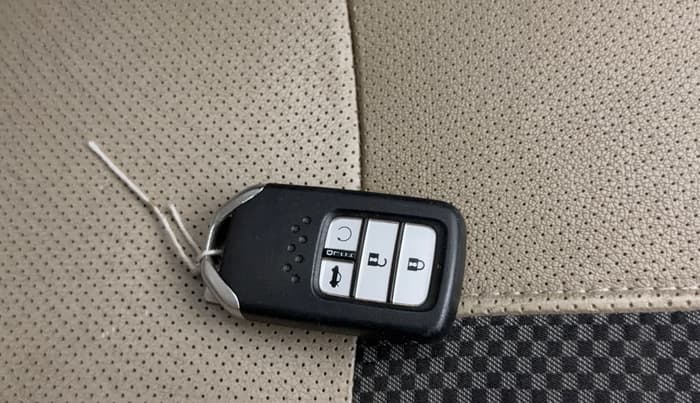 2019 Honda Civic 1.8L I-VTEC VX CVT, Petrol, Automatic, 72,924 km, Key Close Up