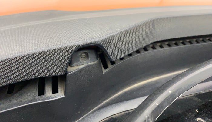2018 Tata NEXON XZA PLUS PETROL DUAL TONE, Petrol, Automatic, 66,115 km, Front windshield - Wiper nozzle not functional