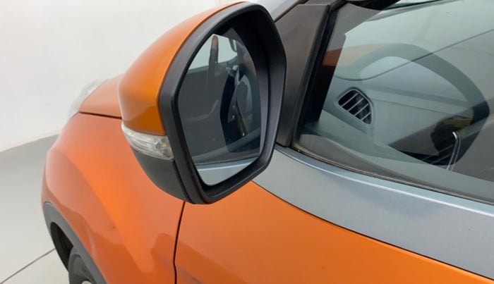 2018 Tata NEXON XZA PLUS PETROL DUAL TONE, Petrol, Automatic, 66,115 km, Left rear-view mirror - Mirror motor not working