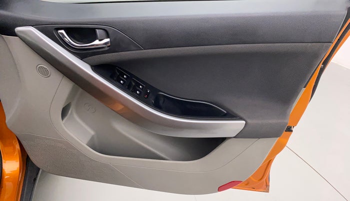 2018 Tata NEXON XZA PLUS PETROL DUAL TONE, Petrol, Automatic, 66,115 km, Driver Side Door Panels Control