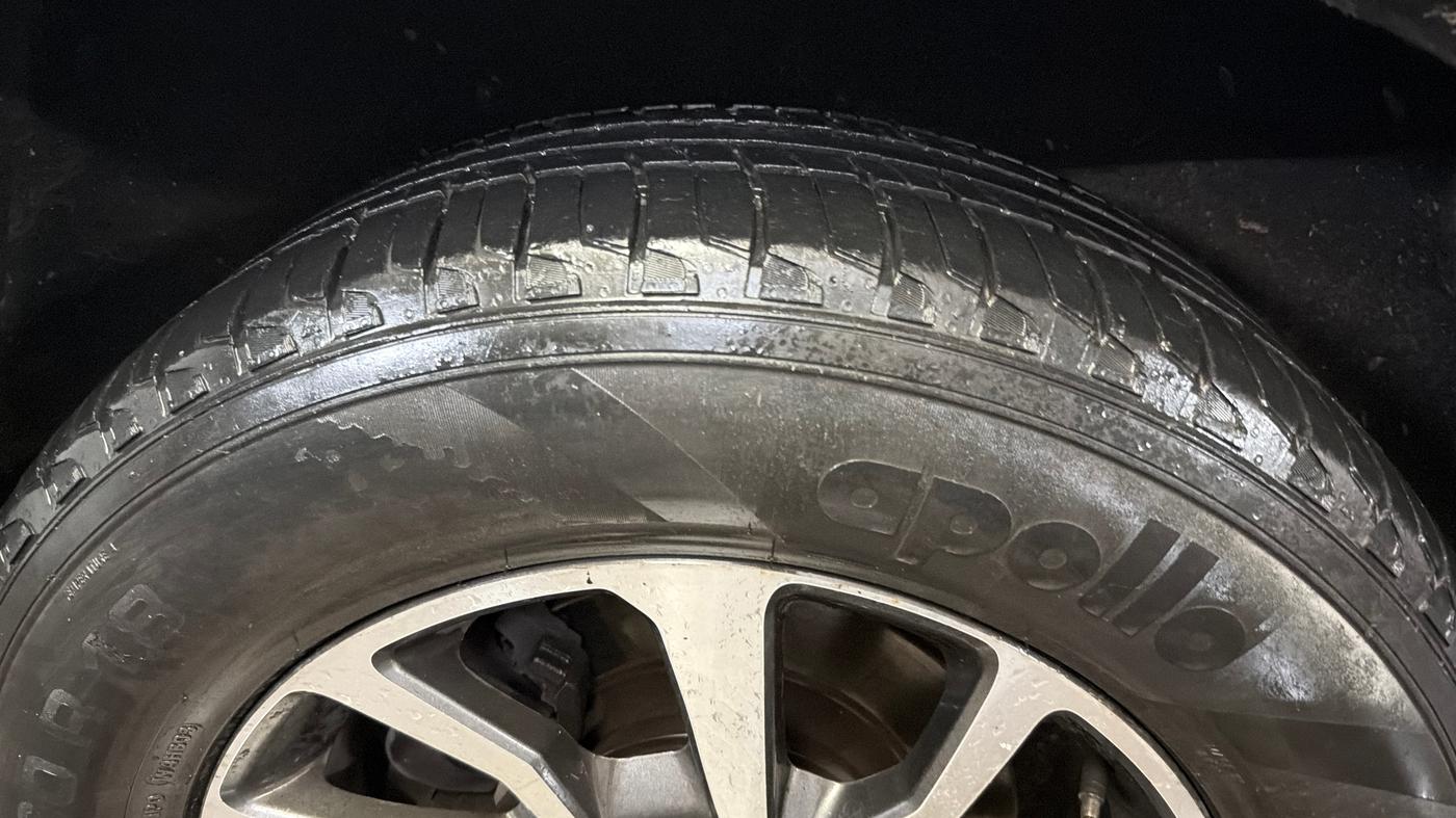 2023 Mahindra SCORPIO-N Z8 L PETROL AT 7 STR, Petrol, Automatic, 45,482 km, Right Rear Tyre Tread