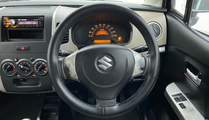 2013 Maruti Wagon R 1.0 LXI CNG, CNG, Manual, 86,697 km, Steering Wheel Close Up