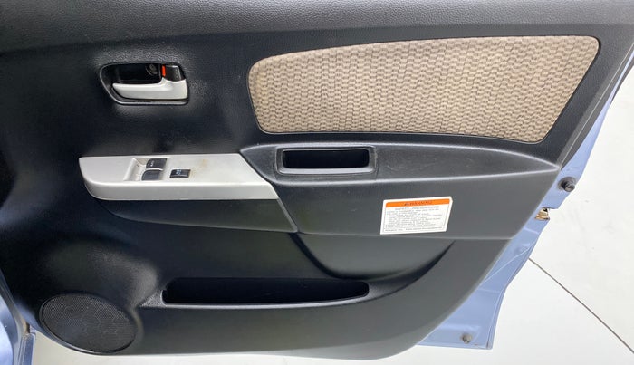 2013 Maruti Wagon R 1.0 LXI CNG, CNG, Manual, 86,697 km, Driver Side Door Panels Control
