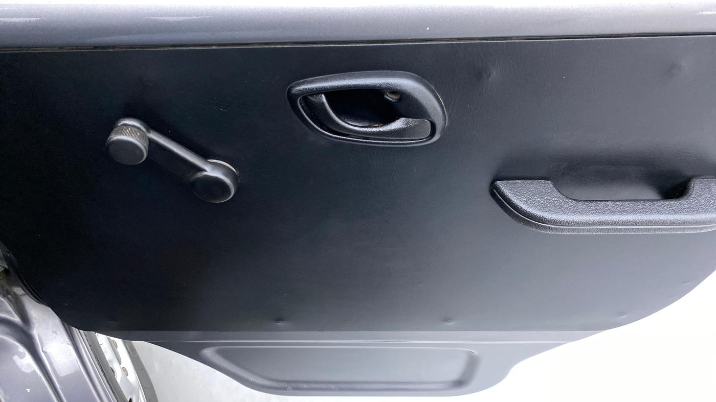 2019 Maruti Eeco 5 STR WITH AC PLUSHTR, Petrol, Manual, 38,372 km, Driver Side Door Panels Control