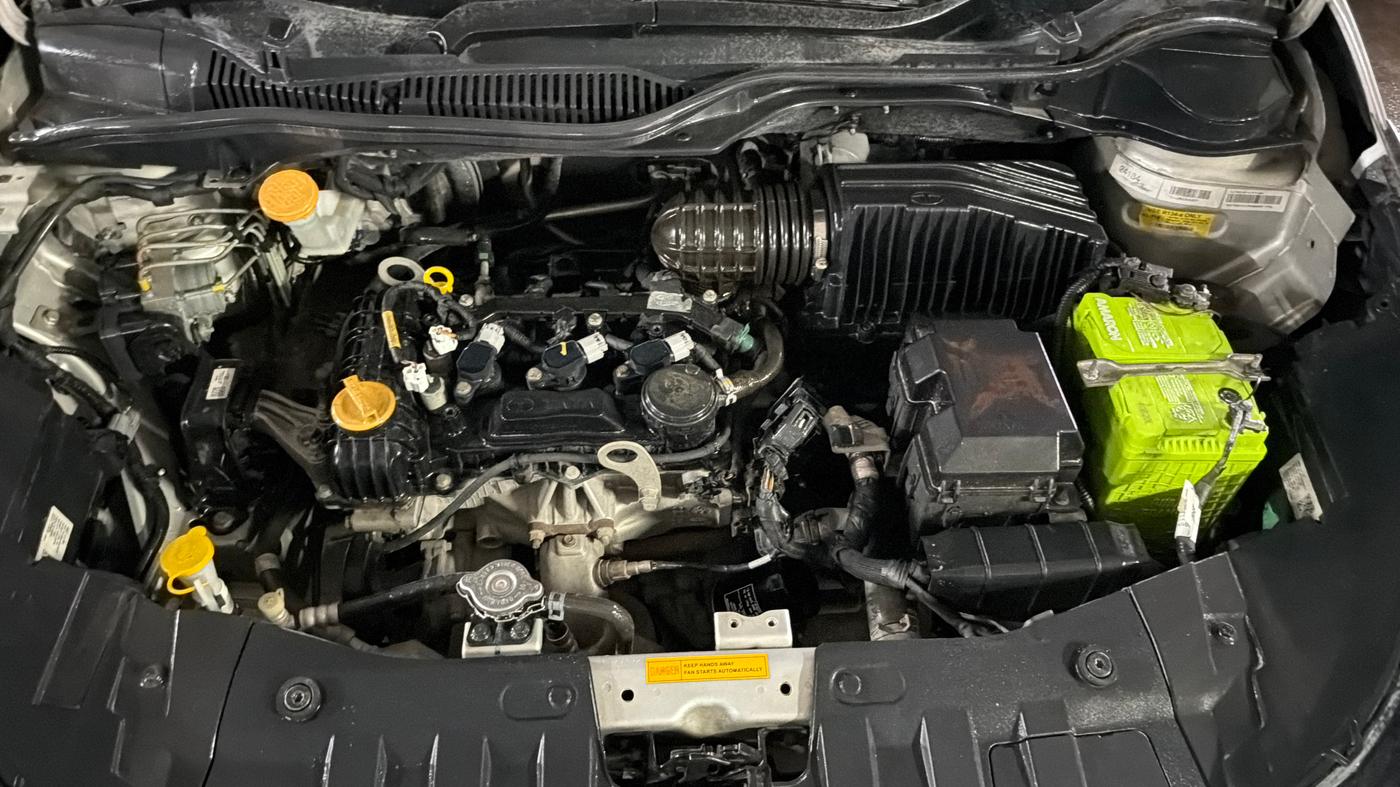 2020 Tata ALTROZ XE PETROL, Petrol, Manual, 33,599 km, Engine View