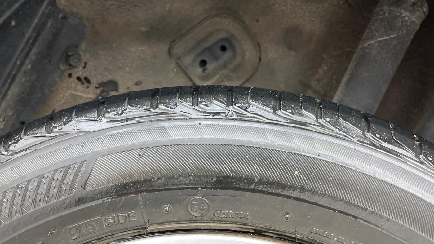 2021 Tata NEXON XZ PETROL, Petrol, Manual, 23,981 km, Left Rear Tyre Tread