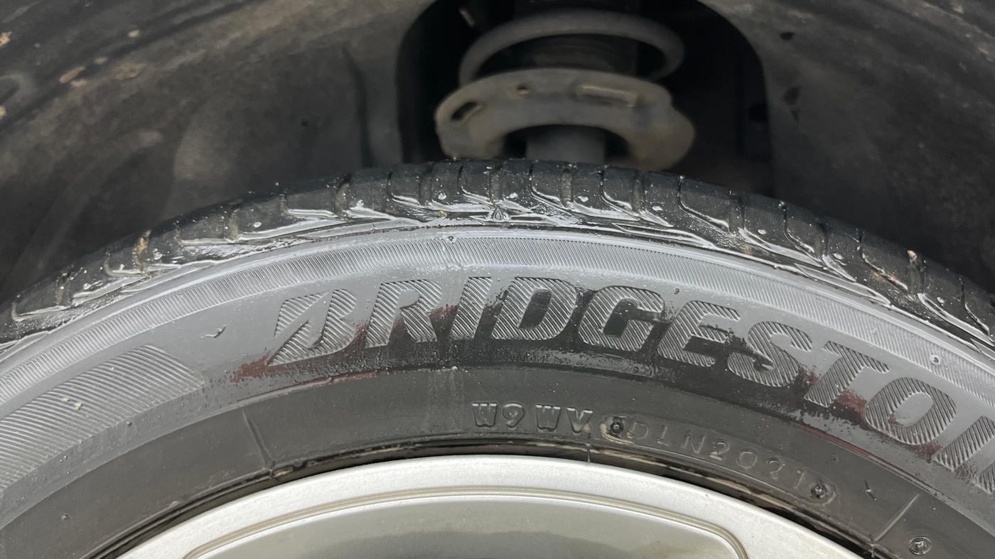 2021 Tata NEXON XZ PETROL, Petrol, Manual, 23,981 km, Left Front Tyre Tread