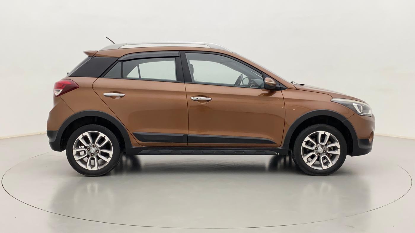 2017 Hyundai i20 Active 1.2 SX, Petrol, Manual, 64,138 km, Right Side View