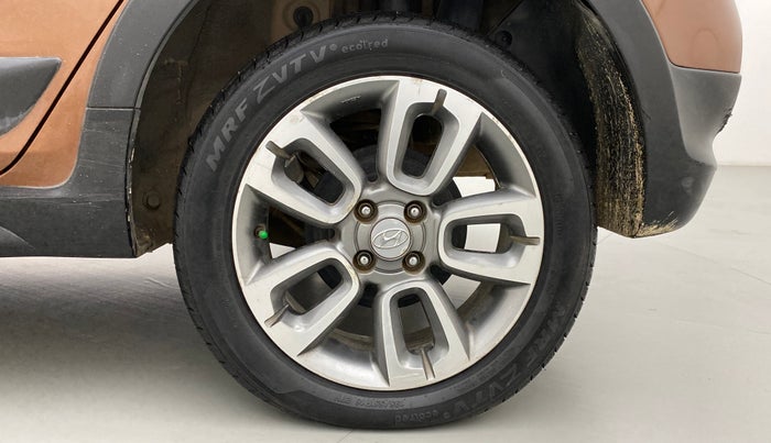2017 Hyundai i20 Active 1.2 SX, Petrol, Manual, 64,138 km, Left Rear Wheel