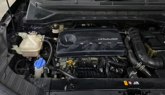 2022 KIA CARENS LUXURY PLUS 1.4 PETROL 7 STR, Petrol, Manual, 42,324 km, Engine View - Right