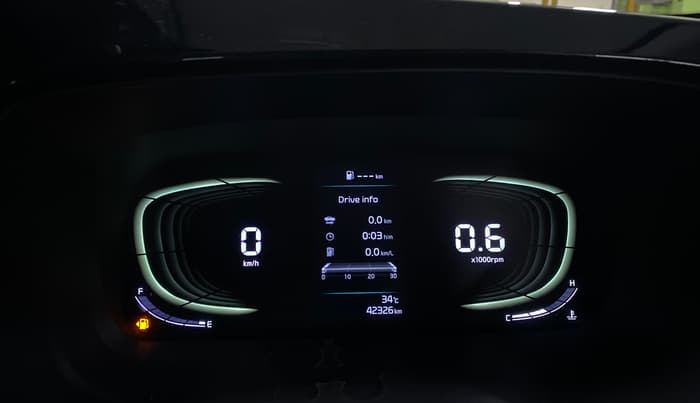 2022 KIA CARENS LUXURY PLUS 1.4 PETROL 7 STR, Petrol, Manual, 42,324 km, Odometer Image