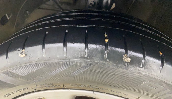 2018 Maruti Baleno ALPHA PETROL 1.2, Petrol, Manual, 86,904 km, Left Front Tyre Tread