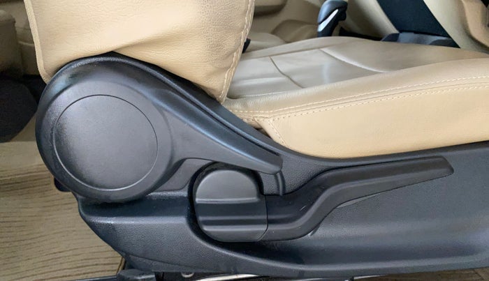 2023 Honda Amaze 1.2L I-VTEC VX CVT, Petrol, Automatic, 16,141 km, Driver Side Adjustment Panel