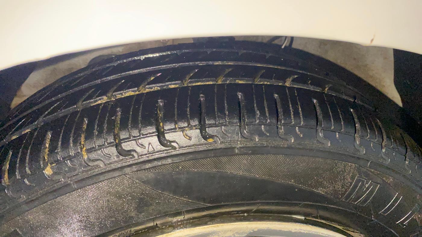 2018 Hyundai NEW SANTRO ASTA MT, Petrol, Manual, 98,362 km, Left Front Tyre Tread