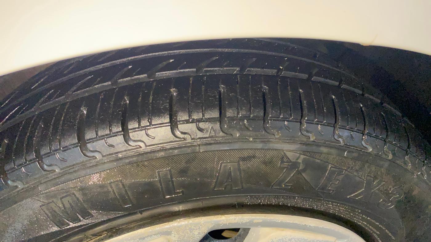 2018 Hyundai NEW SANTRO ASTA MT, Petrol, Manual, 98,362 km, Right Front Tyre Tread