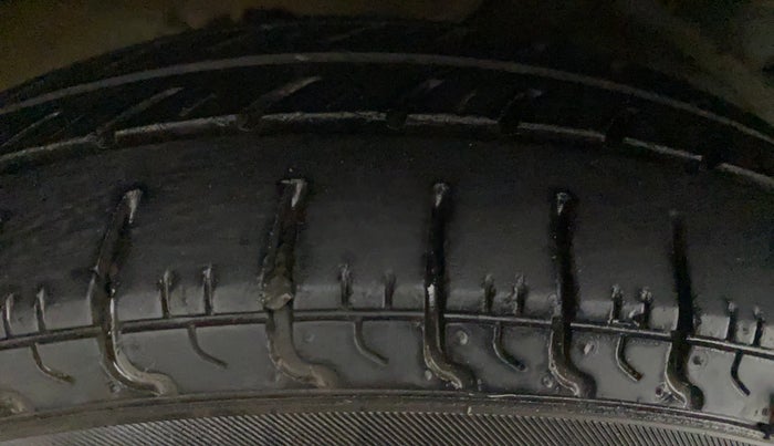 2012 Maruti Alto 800 LXI, Petrol, Manual, 21,677 km, Right Rear Tyre Tread