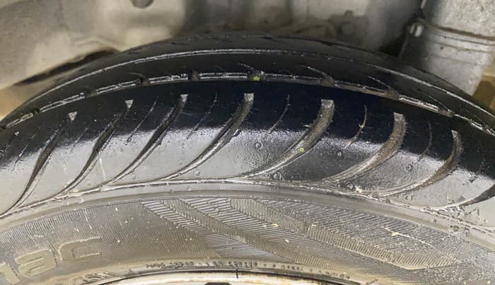 2018 Hyundai Eon ERA +, Petrol, Manual, 49,890 km, Left Rear Tyre Tread