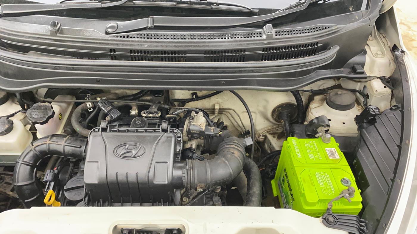 2018 Hyundai Eon ERA +, Petrol, Manual, 49,890 km, Engine View - Left