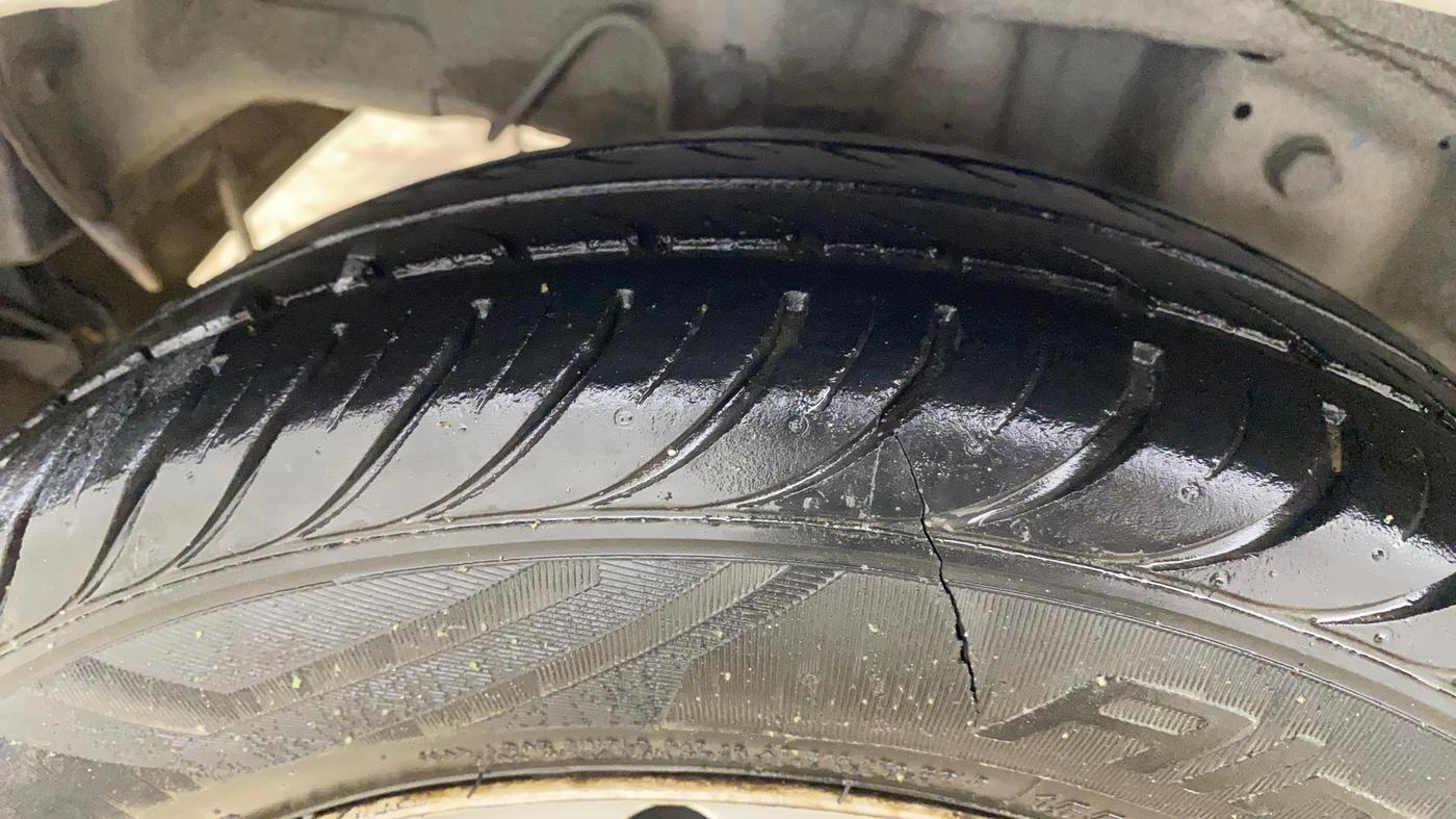 2018 Hyundai Eon ERA +, Petrol, Manual, 49,890 km, Right Rear Tyre Tread