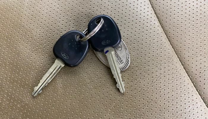 2018 Hyundai Eon ERA +, Petrol, Manual, 49,890 km, Key Close Up