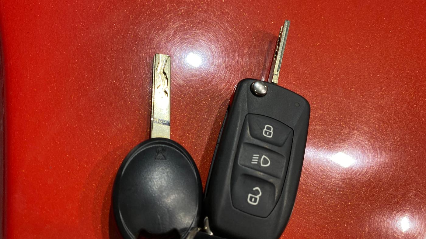 2024 Tata Tiago XZ PLUS PETROL, Petrol, Manual, 8,146 km, Key Close Up