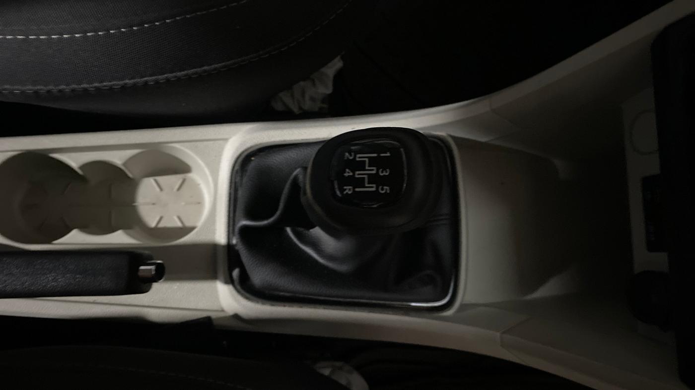 2024 Tata Tiago XZ PLUS PETROL, Petrol, Manual, 8,146 km, Gear Lever