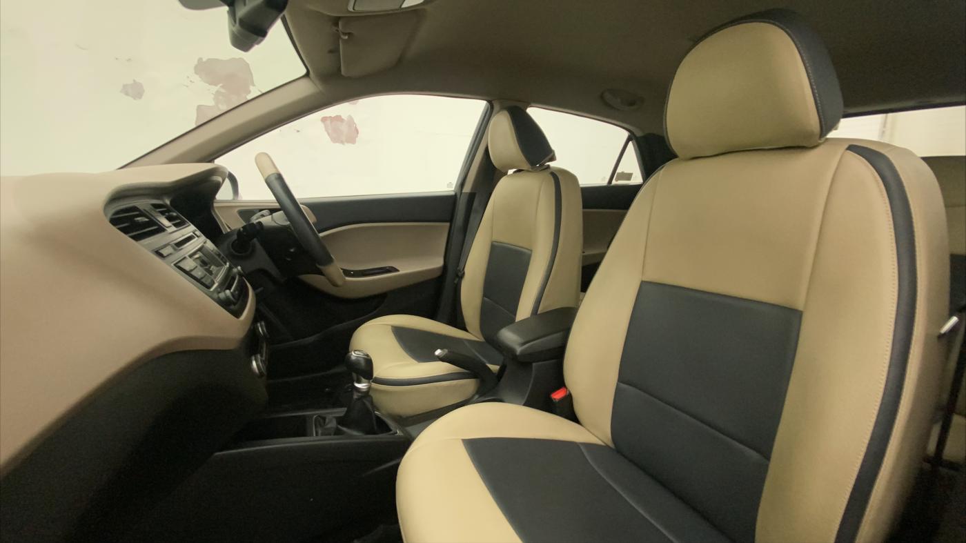 2015 Hyundai Elite i20 SPORTZ 1.2, Petrol, Manual, 44,769 km, Right Side Front Door Cabin
