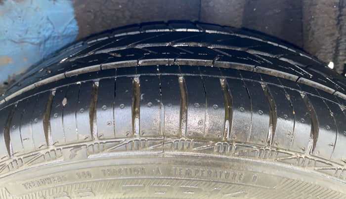 2017 Maruti Celerio VXI AMT, Petrol, Automatic, 59,268 km, Left Rear Tyre Tread