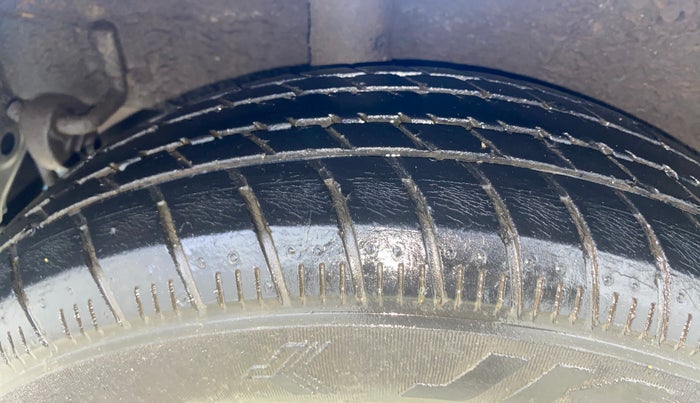 2017 Maruti Celerio VXI AMT, Petrol, Automatic, 59,268 km, Right Rear Tyre Tread