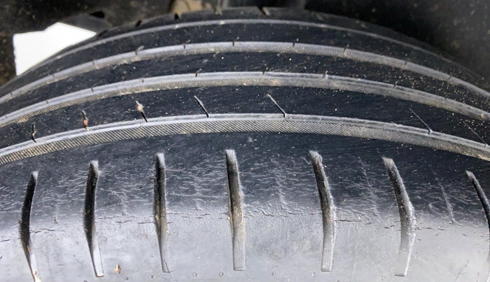 2019 Maruti Baleno ZETA PETROL 1.2, Petrol, Manual, 56,769 km, Right Rear Tyre Tread