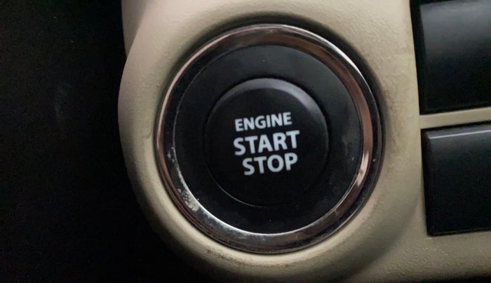 2022 Toyota Glanza V AMT, Petrol, Automatic, 42,590 km, Keyless Start/ Stop Button