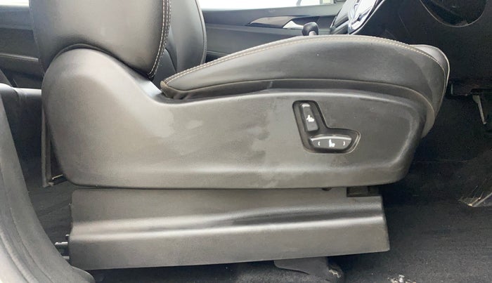 2019 MG HECTOR SMART 2.0 DIESEL, Diesel, Manual, 76,220 km, Driver Side Adjustment Panel