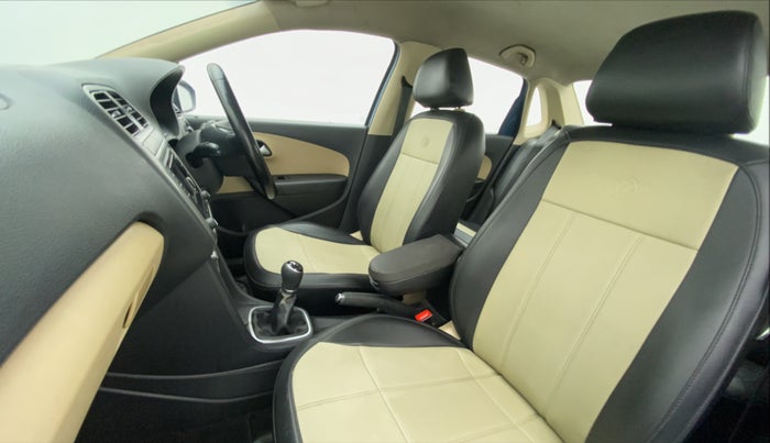 2016 Volkswagen Ameo HIGHLINE 1.2, Petrol, Manual, 84,852 km, Right Side Front Door Cabin