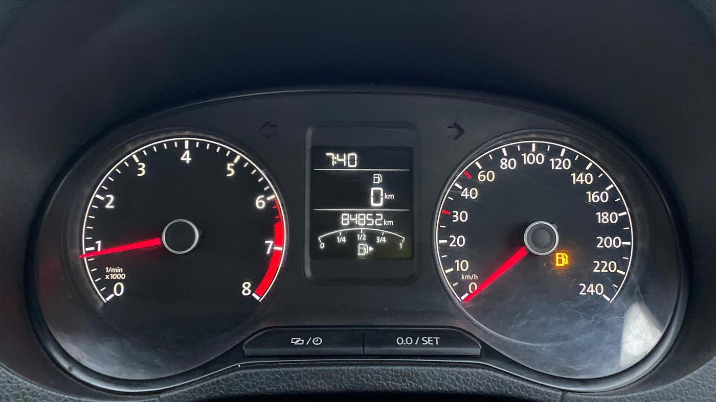 2016 Volkswagen Ameo HIGHLINE 1.2, Petrol, Manual, 84,852 km, Odometer Image