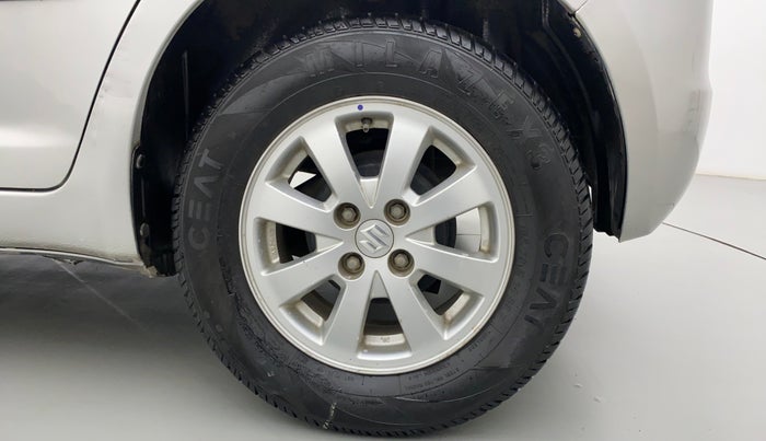 2010 Maruti Swift ZXI D, Petrol, Manual, 39,774 km, Left Rear Wheel