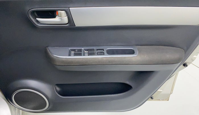 2010 Maruti Swift ZXI D, Petrol, Manual, 39,774 km, Driver Side Door Panels Control