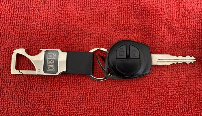 2010 Maruti Swift ZXI D, Petrol, Manual, 39,774 km, Key Close Up