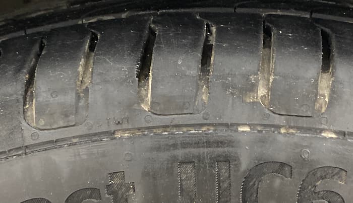 2022 Hyundai VENUE SX (O) 1.5 CRDI, Diesel, Manual, 76,230 km, Left Front Tyre Tread