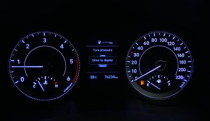 2022 Hyundai VENUE SX (O) 1.5 CRDI, Diesel, Manual, 76,230 km, Odometer Image