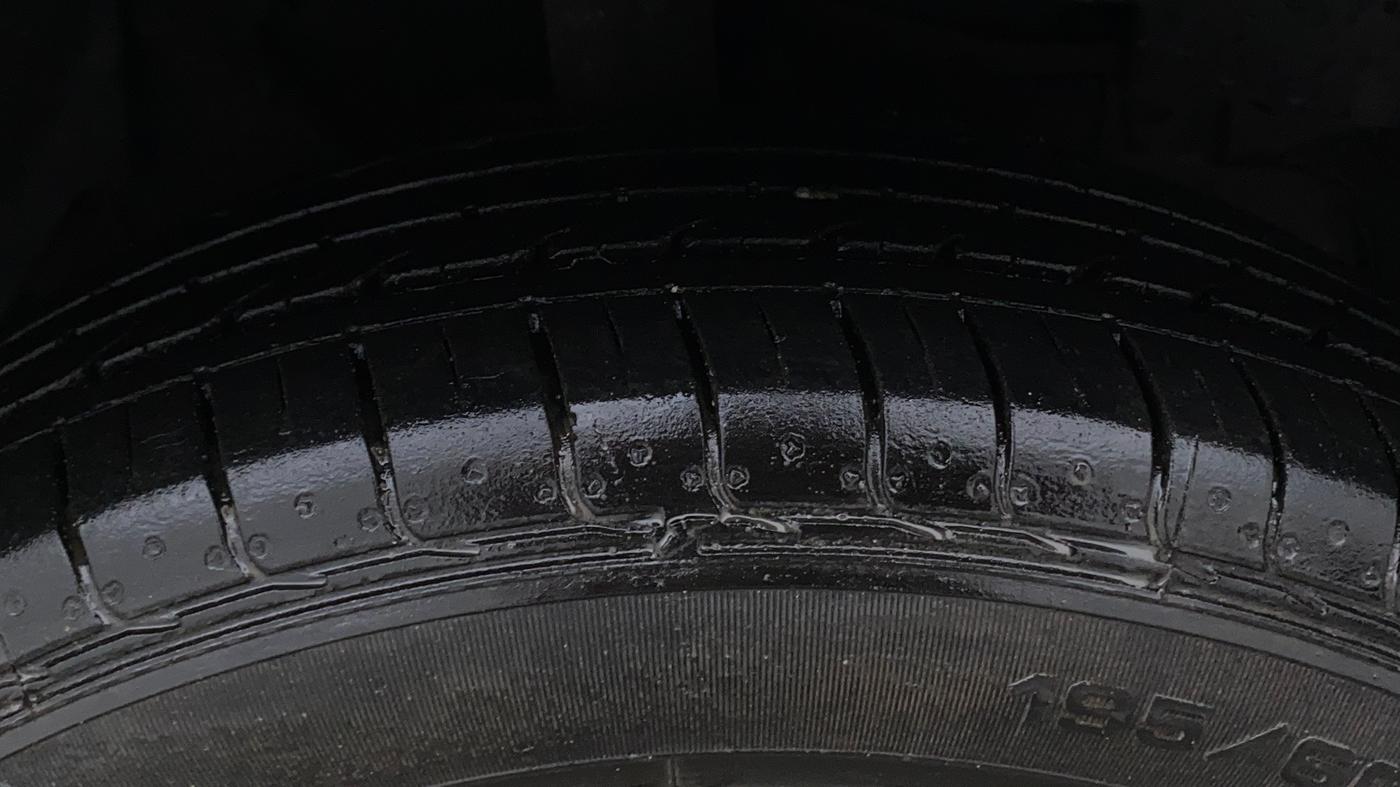 2023 Tata NEXON XM PETROL, Petrol, Manual, 13,117 km, Right Front Tyre Tread