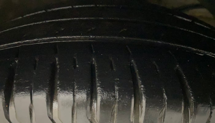 2017 Maruti Dzire ZXI PLUS AMT, Petrol, Automatic, 21,734 km, Right Front Tyre Tread